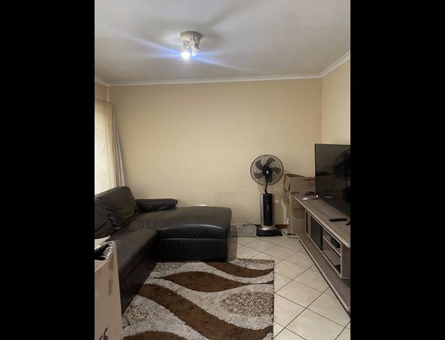 2 bed property to rent in NOORDWYK